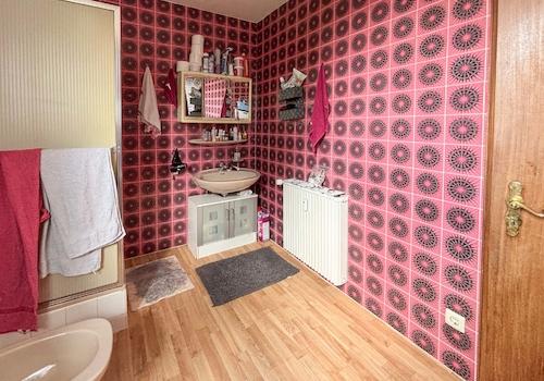 Bad Wohnung 2. OG