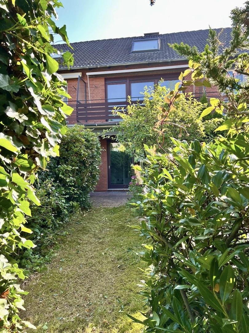 Gartenblick zum Haus