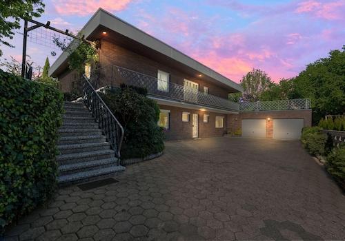 Bungalow Abendansicht