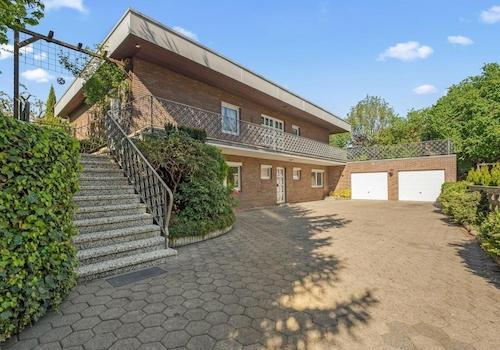 Zweifamilienhaus