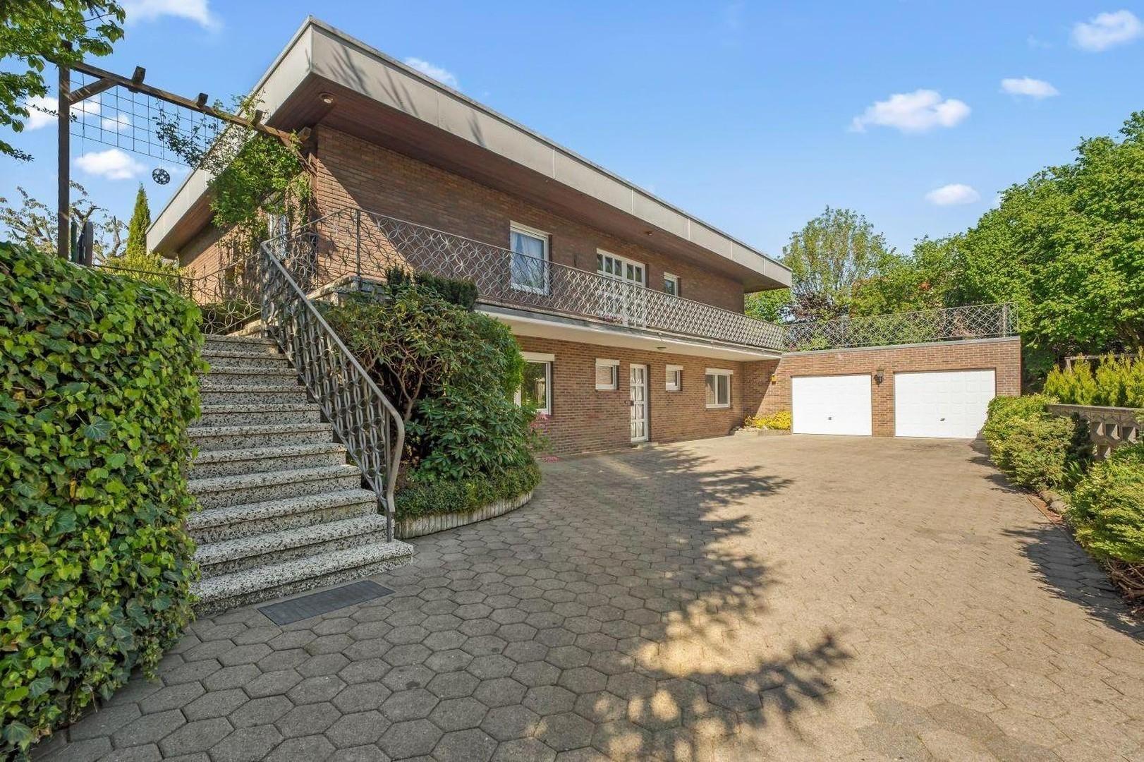 Zweifamilienhaus