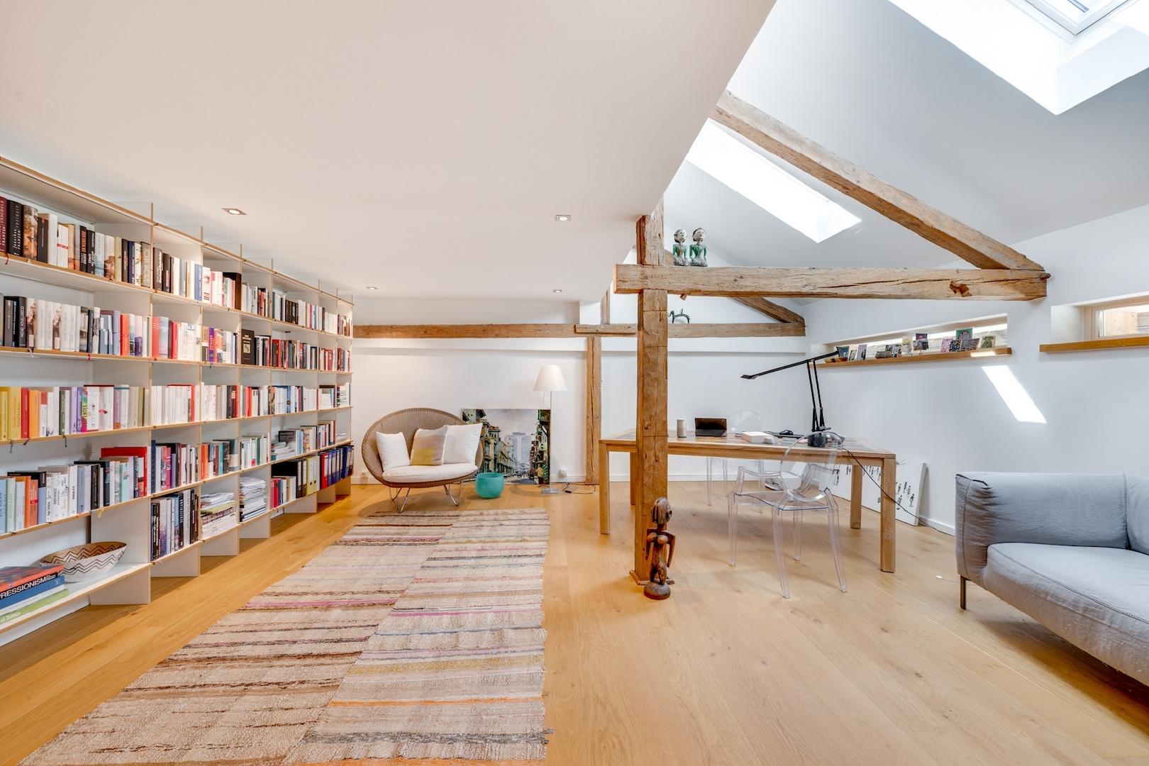 Arbeitszimmer