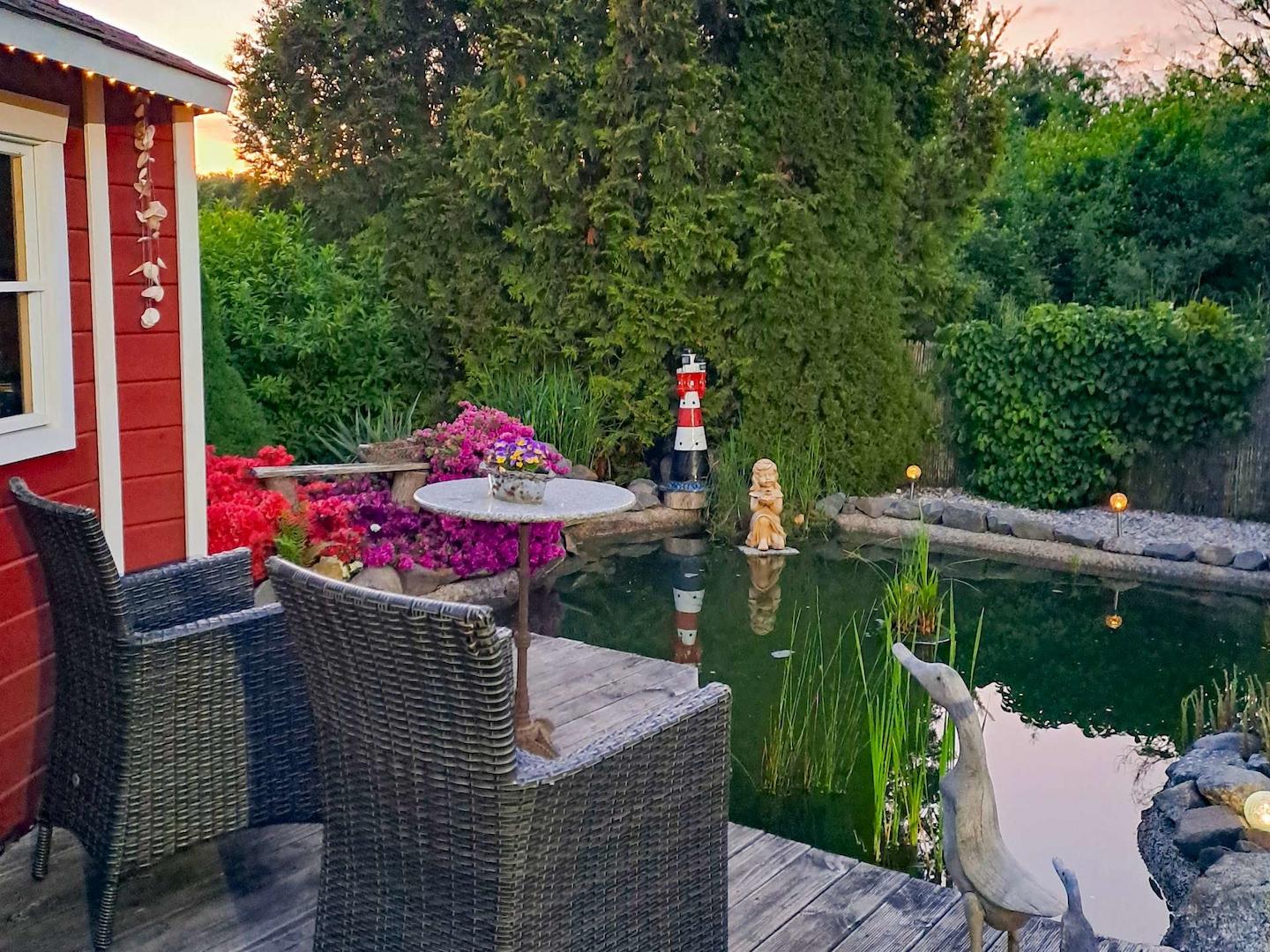 Garten mit Teich