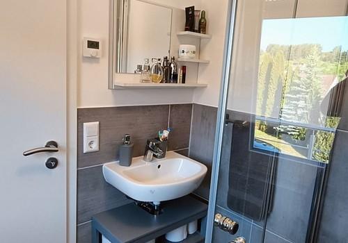 Badezimmer im Erdgeschoss