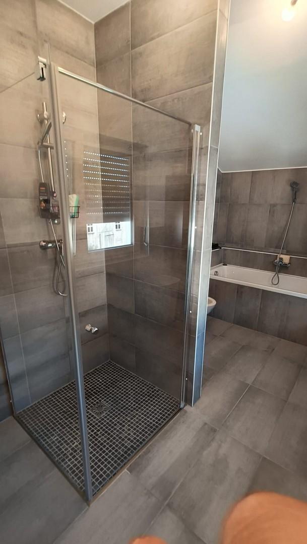 Badezimmer im Obergeschoss