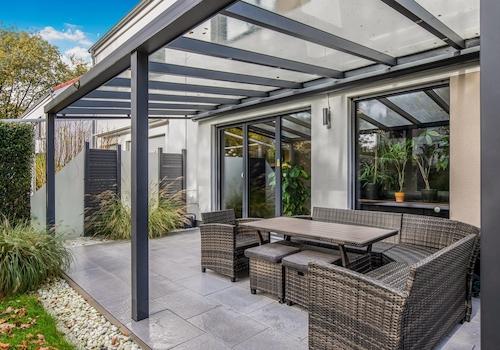 überdachte Terrasse