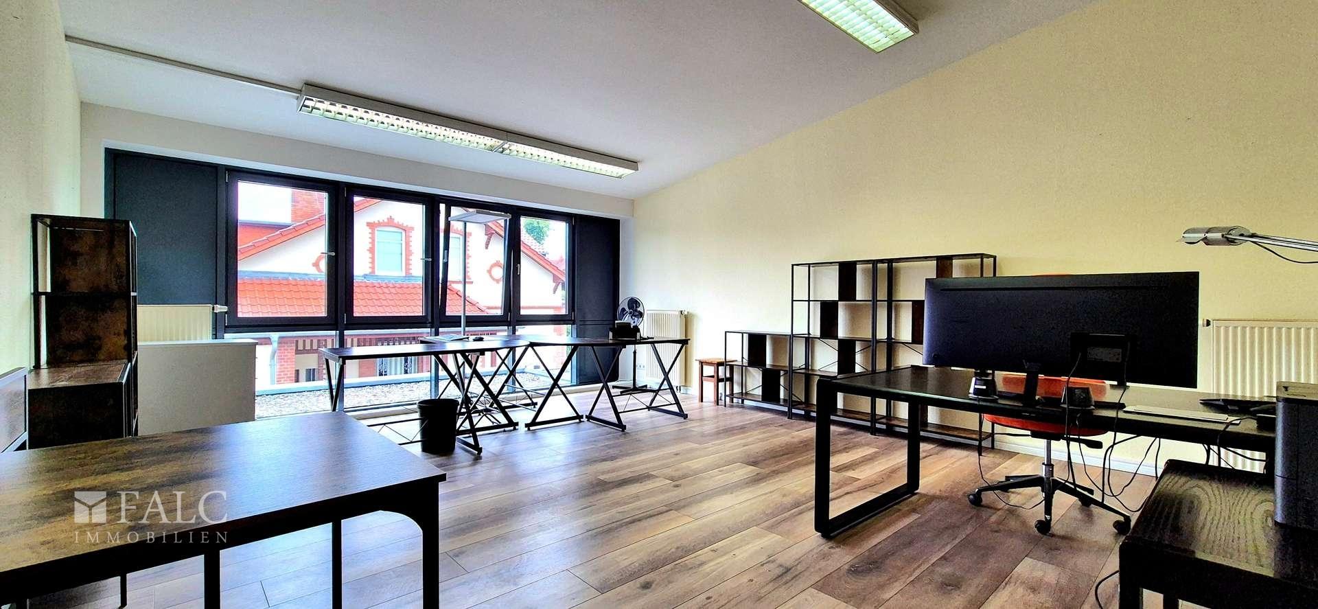 Büro 1