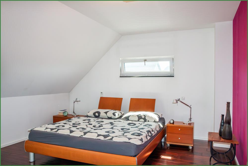 Schlafzimmer rechte Seite