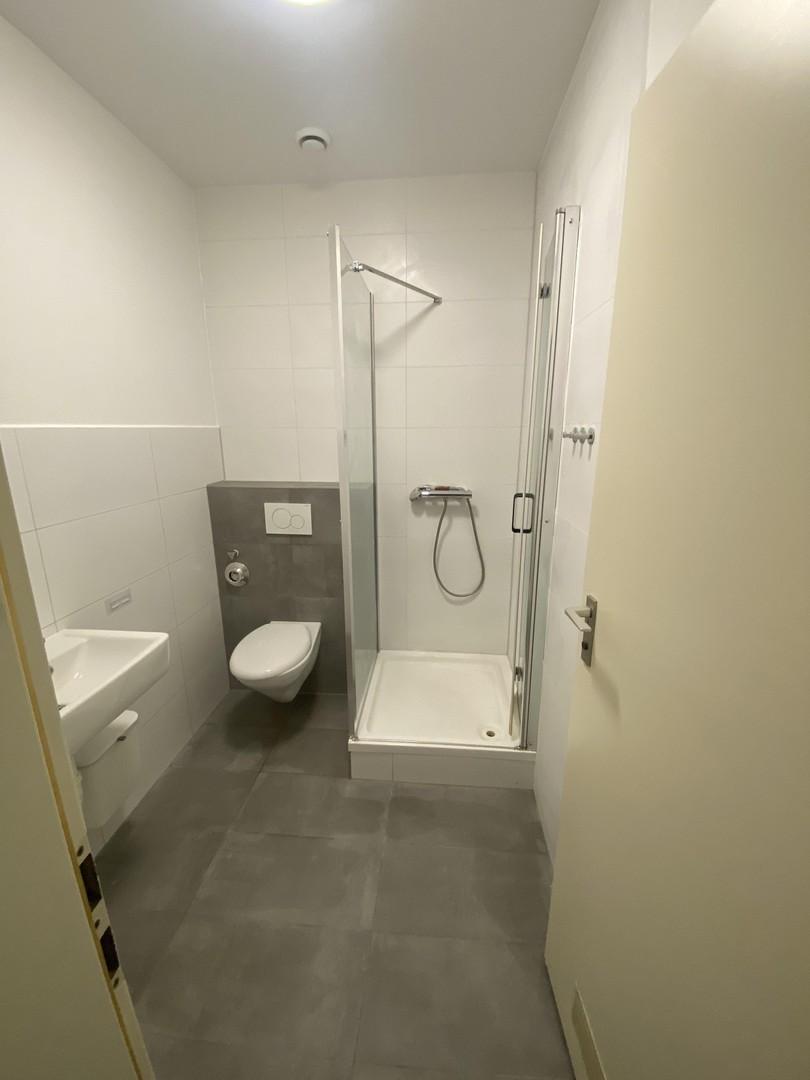 Einheit 1 Dusche WC