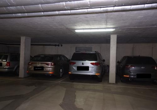 Tiefgarageneinzelstellplatz