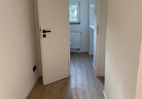 Garderobe und Gäste WC