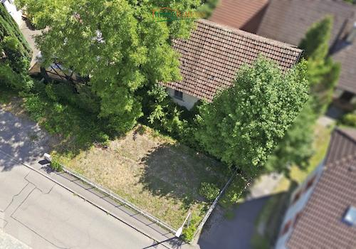 Das Grundstück und Mühle von oben