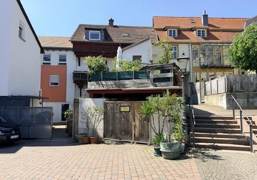 Ansich Einfahrt Hof