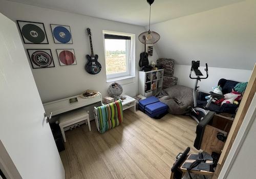 Zimmer 2 OG