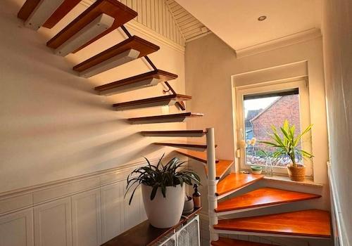 Treppe ins DG