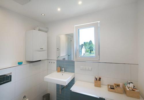 Badezimmer 1.OG
