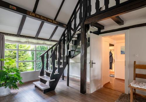 Essdiele/Treppe