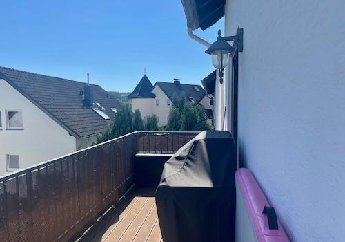 großer Balkon 