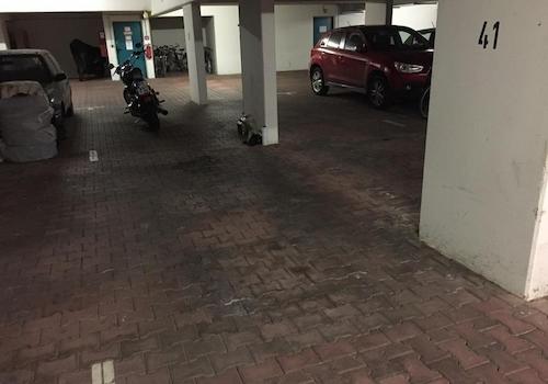 Tiefgaragenstellplatz