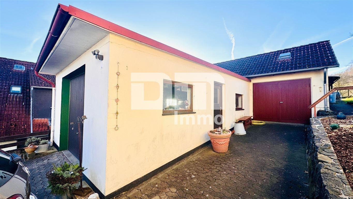 2x Garage + Anbau / Werkstatt