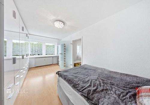 OG Schlafzimmer 1