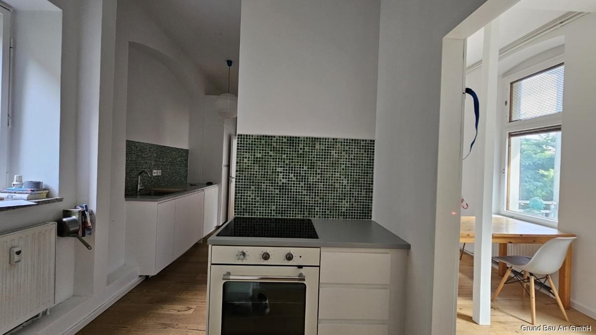 Küche und Wohnzimmer