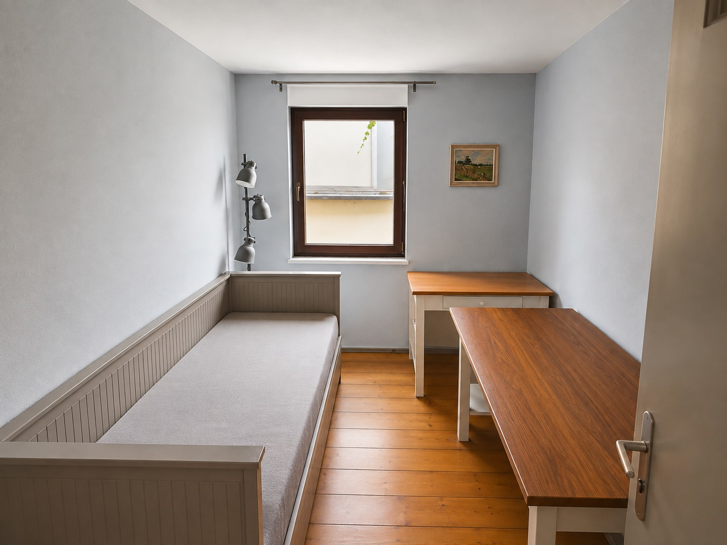 Gästezimmer/ Bastelraum 1.OG