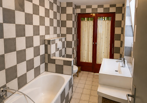 Badezimmer 1.OG