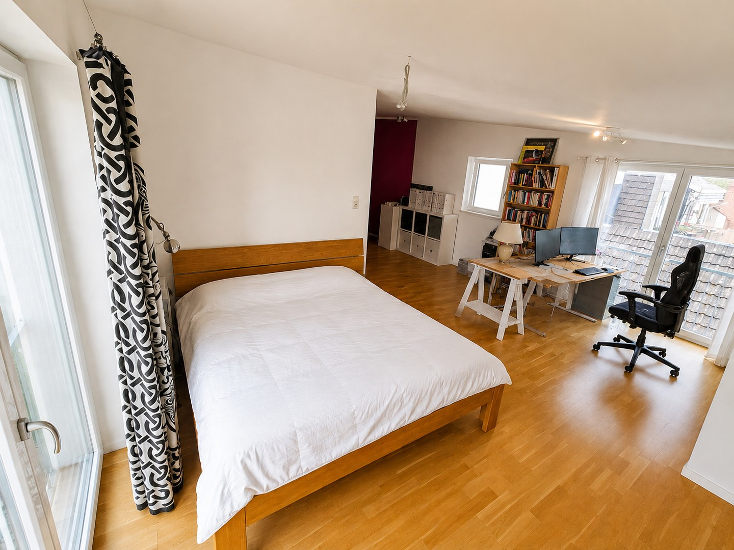 Schlaf-/Arbeitszimmer 2.OG