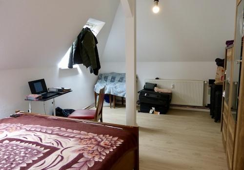 Schlafzimmer 1