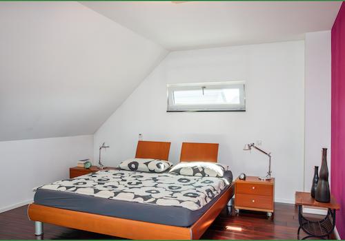 Schlafzimmer rechte Seite
