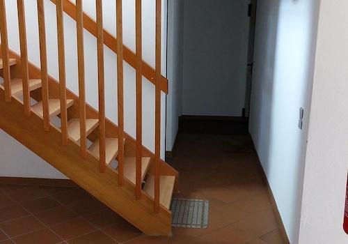 Treppe/Seitenansicht/Keller