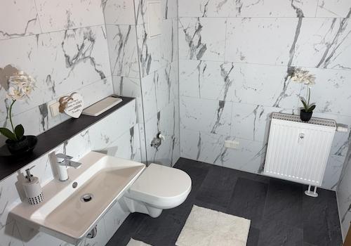 hochwertige Sanitärkeramik
