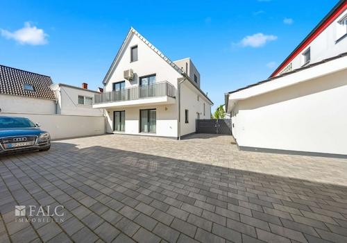 Außenansicht_Vorderhaus
