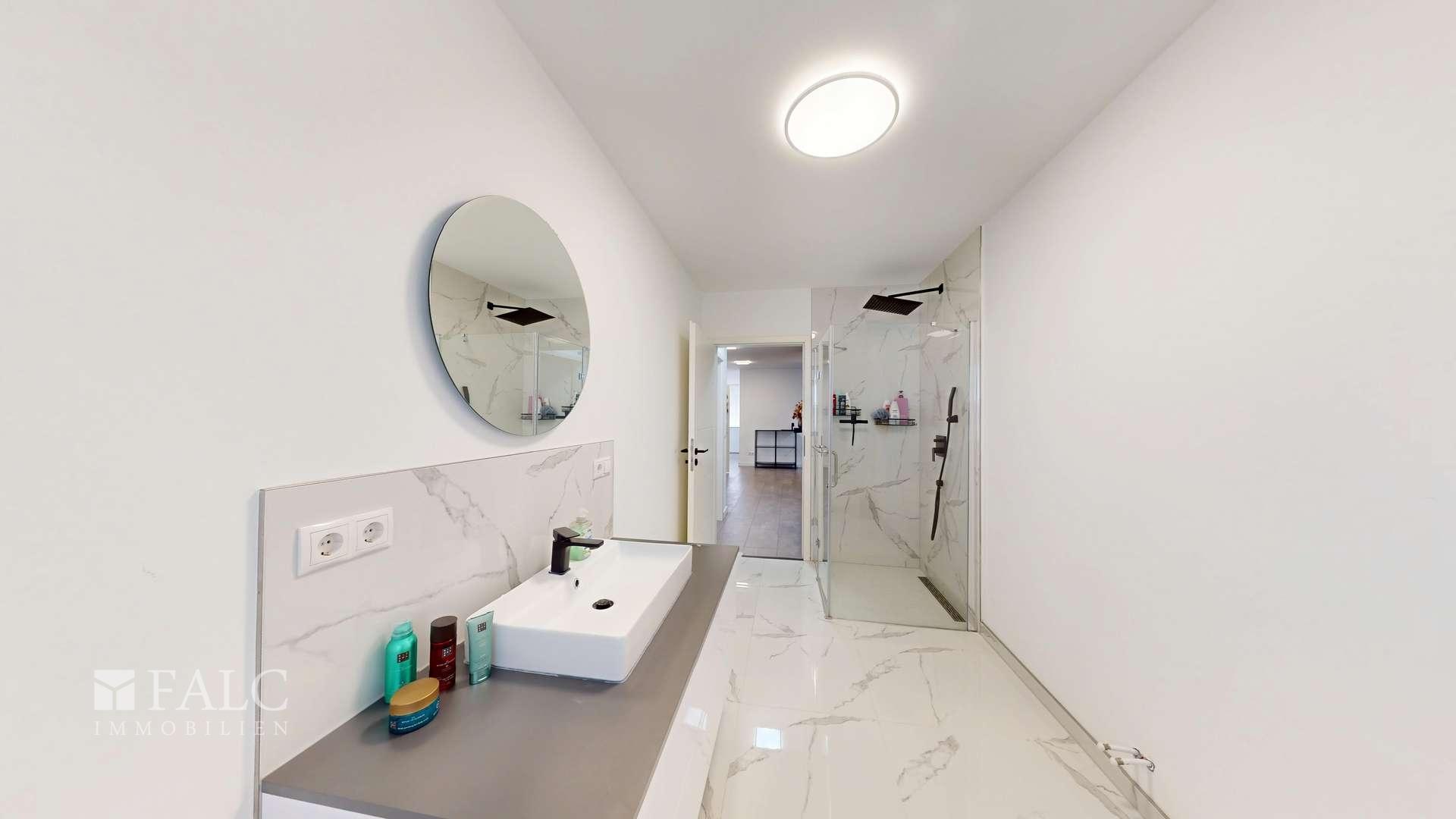 Vorderhaus_Wohung 1_EG_Bad