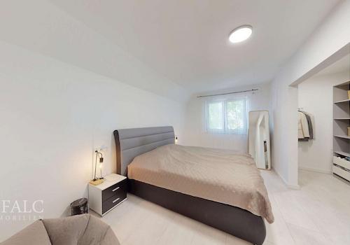 Vorderhaus_Wohnung 2_OG_Schlafzimmer