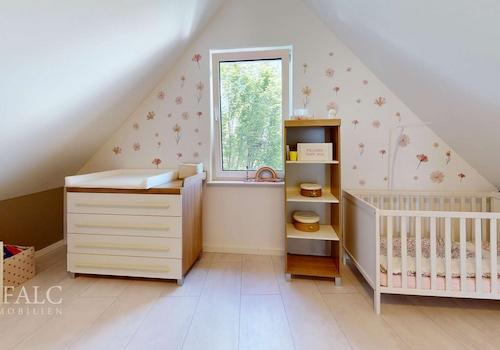 Vorderhaus_ Wohnung 2_DG_Kind