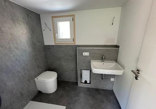 Badezimmer mit Dusche
