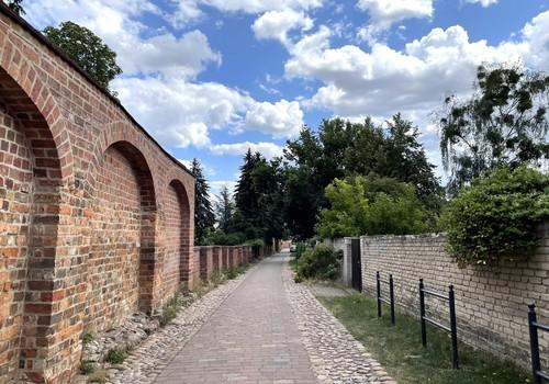 22_Stadtmauer zum Bahnhof