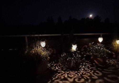 Mondaufgang über Terrasse