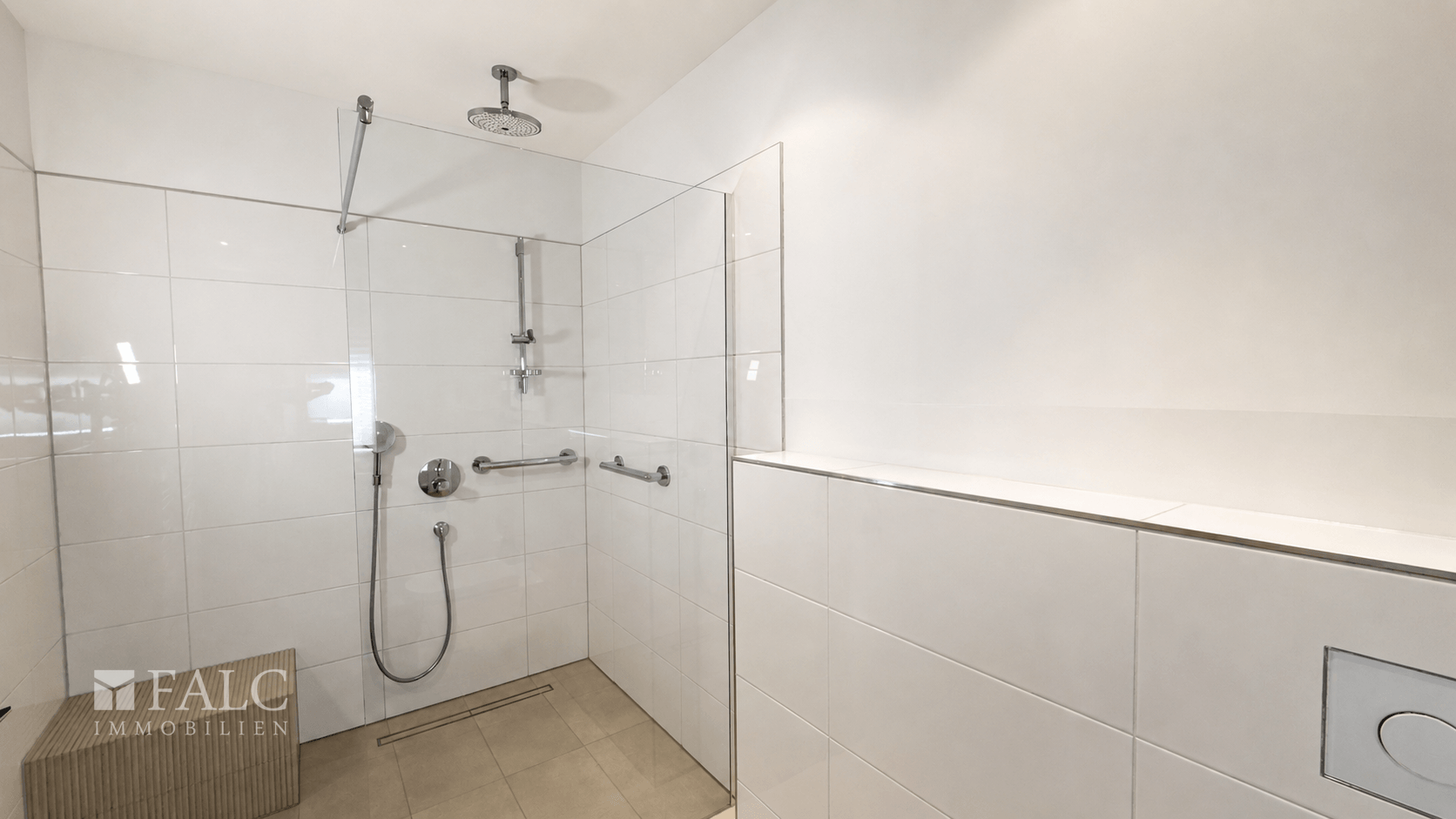Bad- Dusche