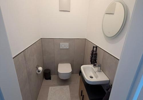 2.WC