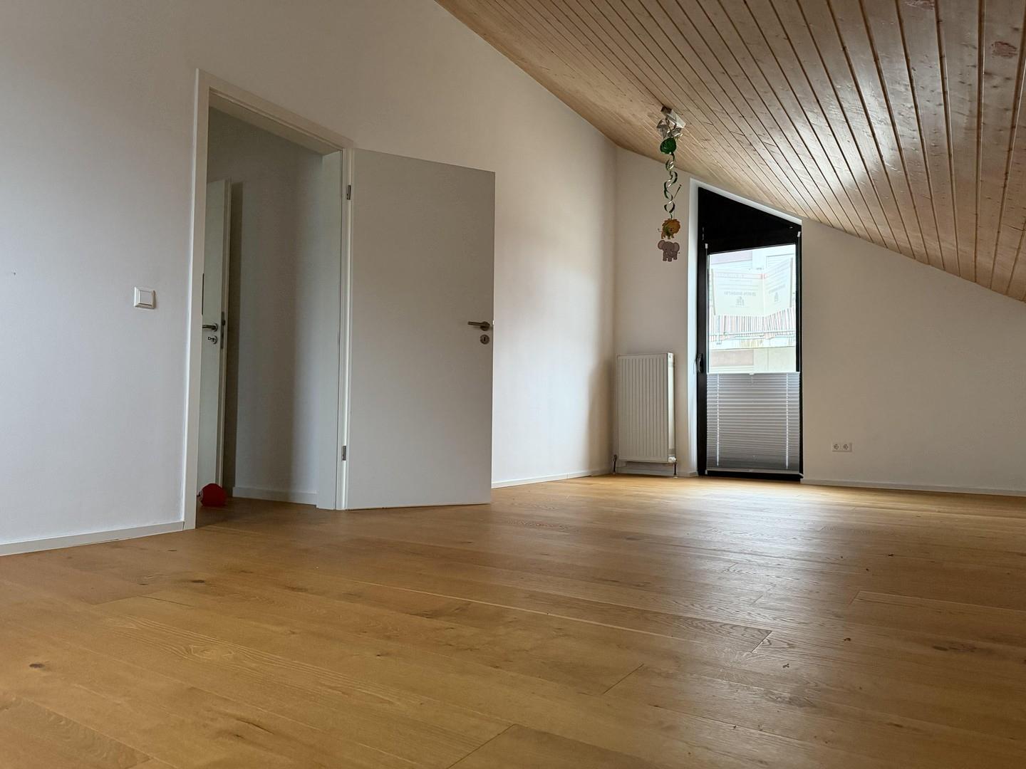 Kinderzimmer/Arbeitszimmer