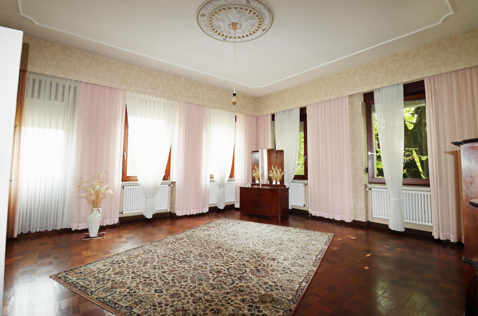 Wohnzimmer der Wohnung im OG rechts