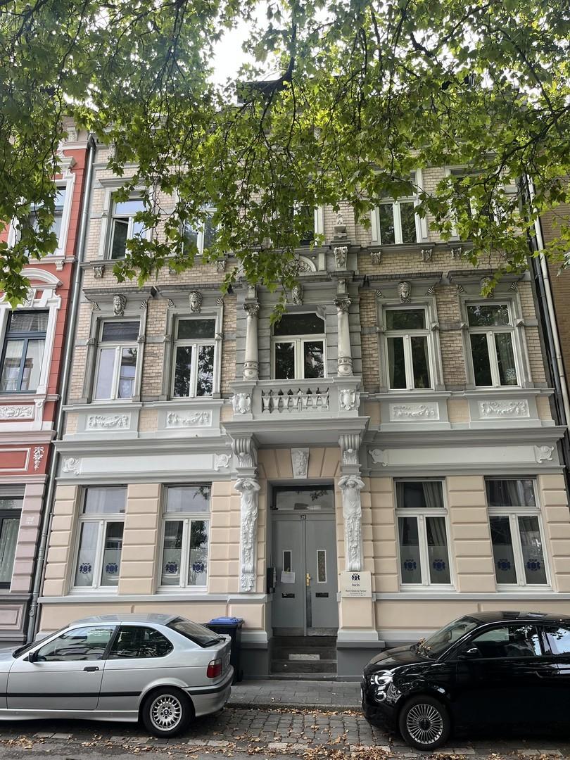 Fassade und Eingang