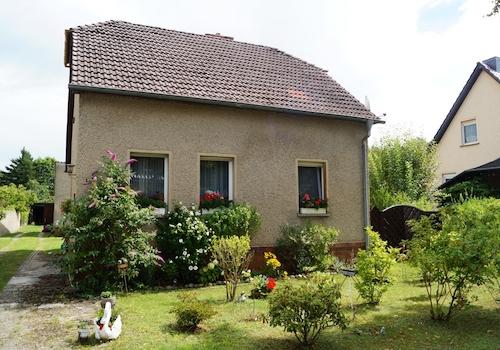 Hausansicht straßenseitig