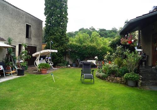 Haus und Nebengelass