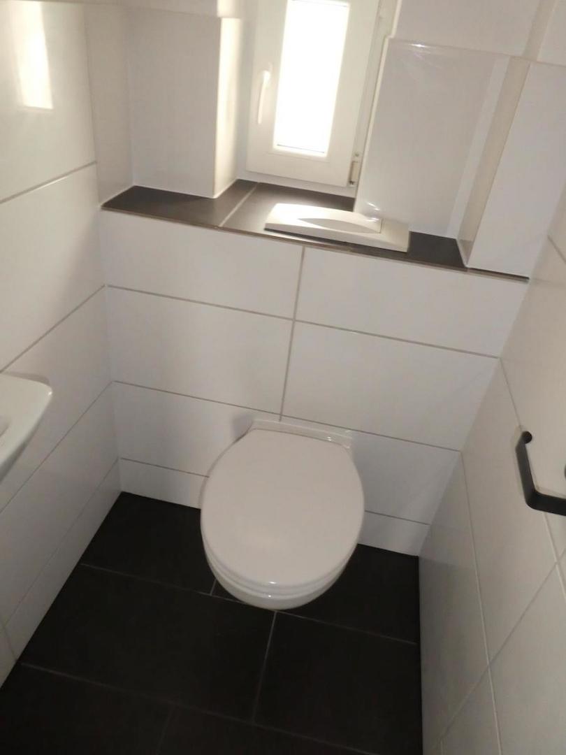 1. OG WC