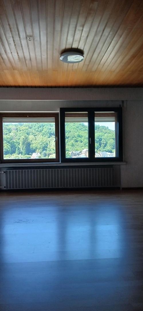Wohnzimmer mit Frenblick