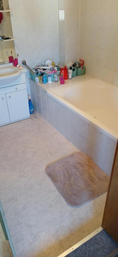 Bad mit Schlafzimmer nebenan